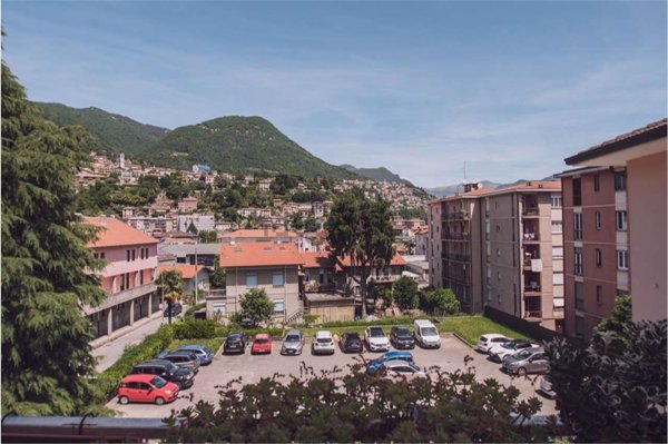 appartamento in vendita a Como in zona Tavernola