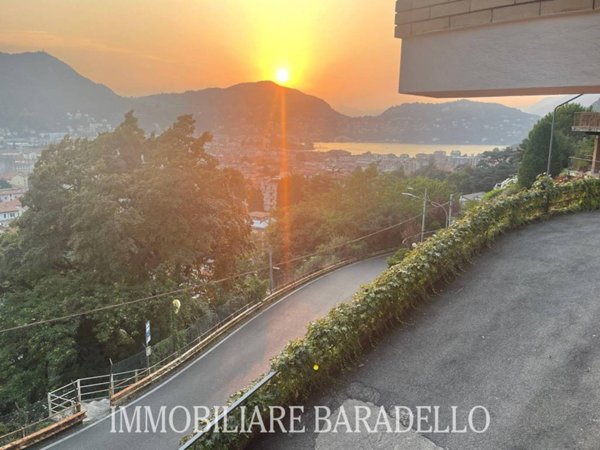 appartamento in vendita a Como in zona Garzola