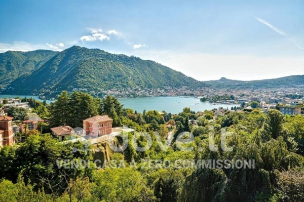 appartamento in vendita a Como in zona Como Centro