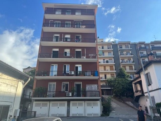 appartamento in vendita a Como in zona Monte Olimpino