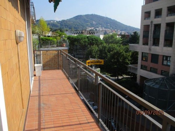 appartamento in vendita a Como in zona Borghi
