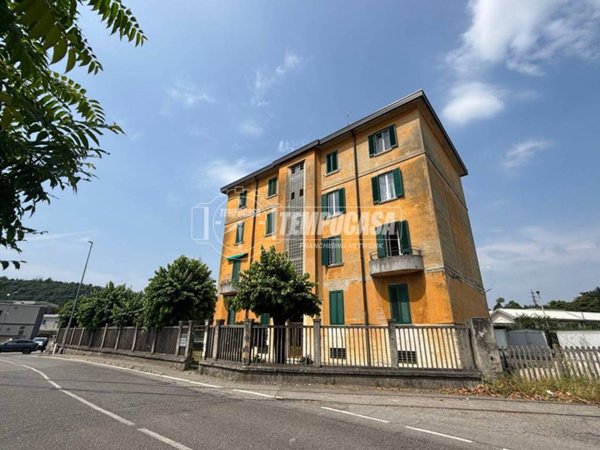 appartamento in vendita a Como in zona Camerlata