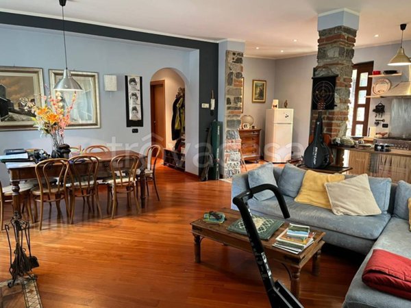 appartamento in vendita a Como in zona Tavernola