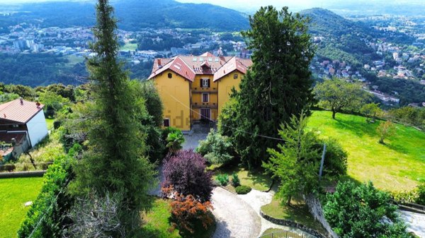 appartamento in vendita a Como in zona Civiglio