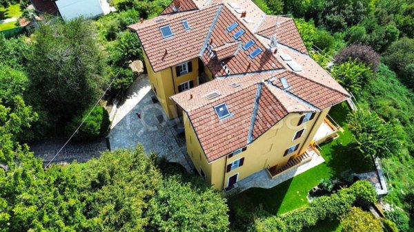 appartamento in vendita a Como in zona Civiglio
