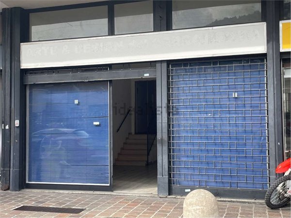 negozio in vendita a Como in zona Como Centro