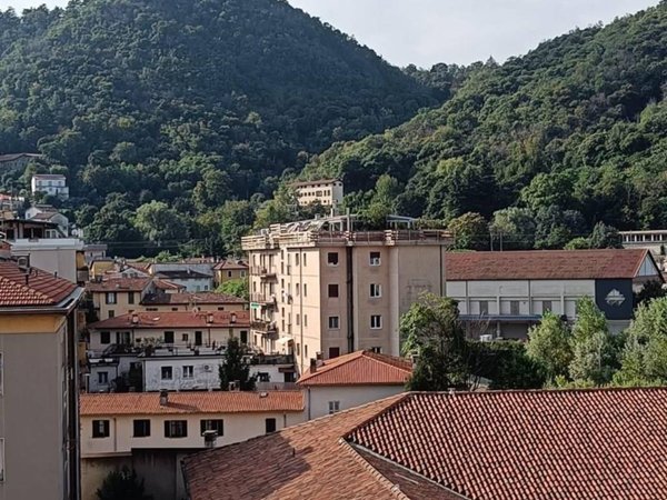 appartamento in vendita a Como in zona Borghi