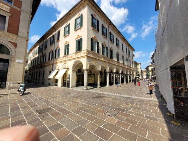 appartamento in vendita a Como