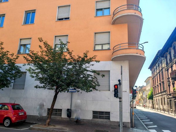 appartamento in vendita a Como in zona Borghi