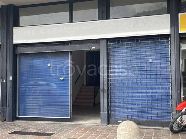 appartamento in vendita a Como in zona Borghi