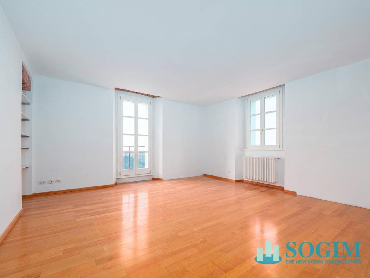 appartamento in vendita a Como in zona Grotta