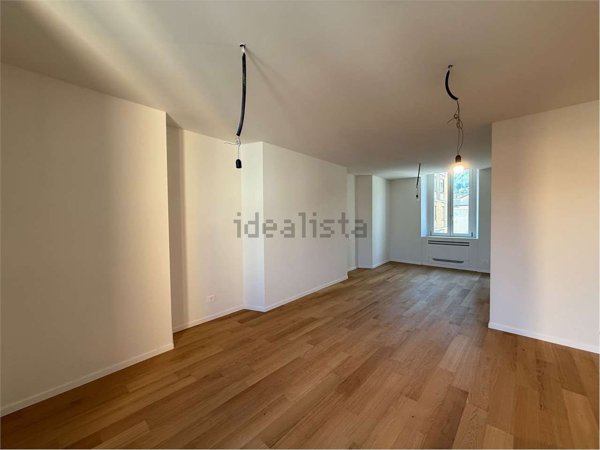 appartamento in vendita a Como in zona Como Centro