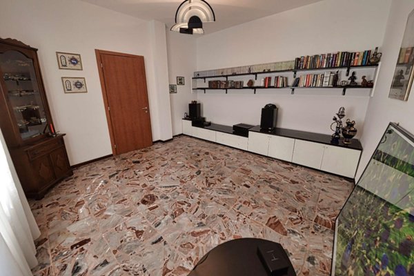 appartamento in vendita a Como in zona Tavernola