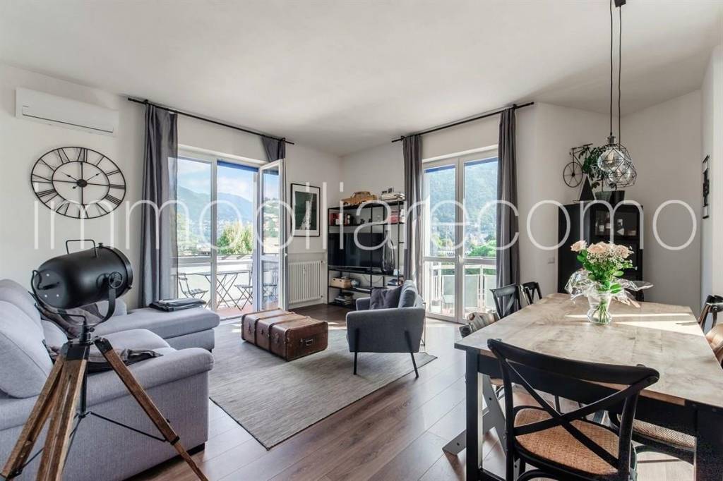 appartamento in vendita a Como in zona Como Centro