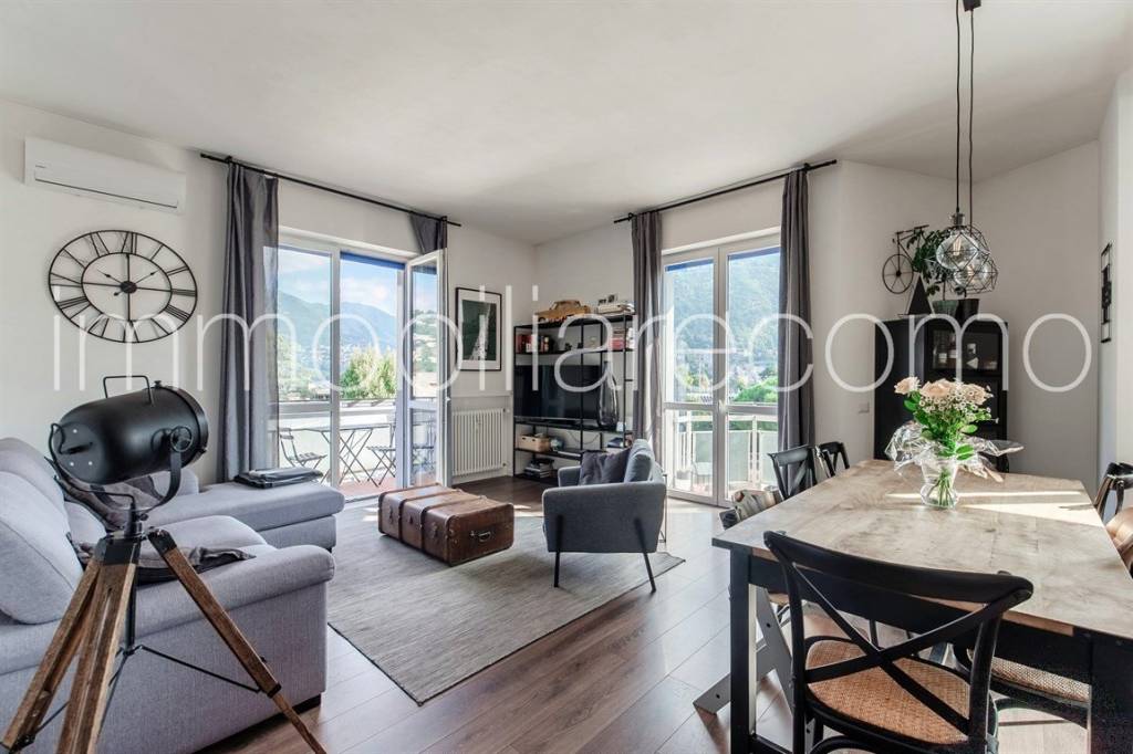 appartamento in vendita a Como in zona Como Centro