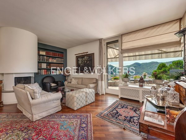 casa indipendente in vendita a Como