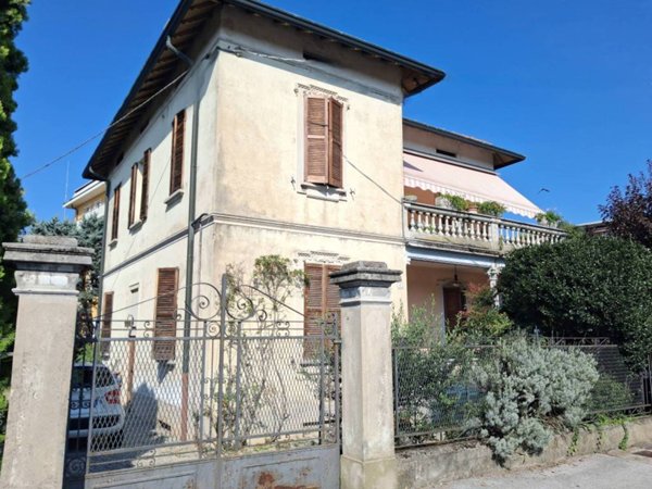 casa indipendente in vendita a Como in zona Trecallo