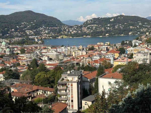 appartamento in vendita a Como in zona Como Centro