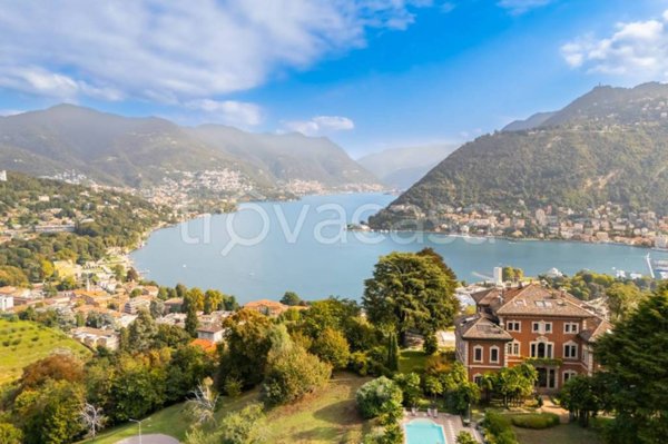 appartamento in vendita a Como in zona Como Centro