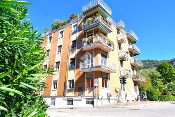 appartamento in vendita a Como in zona Borghi