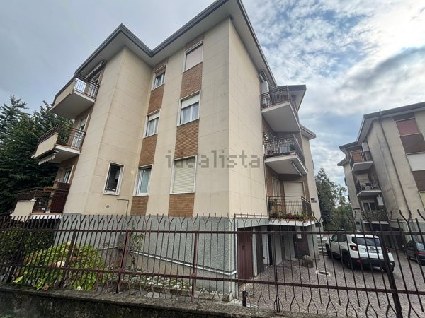 appartamento in vendita a Como in zona Breccia