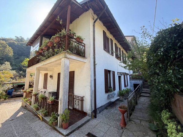 casa indipendente in vendita a Como in zona Como Centro
