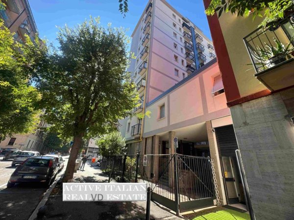 appartamento in vendita a Como in zona Borghi