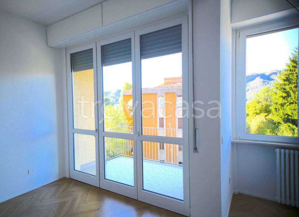 appartamento in vendita a Como in zona Valduce