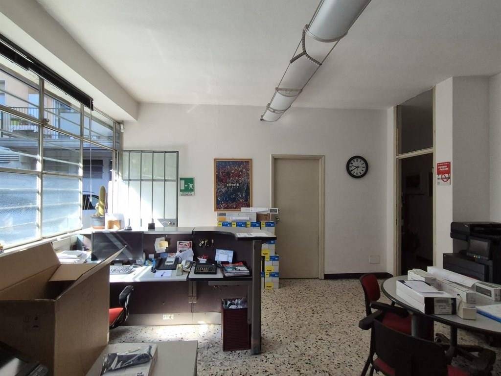 ufficio in vendita a Como in zona Borghi