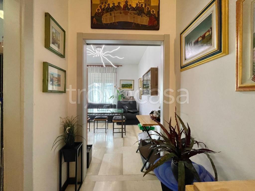 appartamento in vendita a Como in zona Borghi