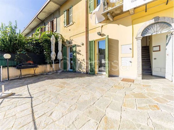 appartamento in vendita a Como in zona Lora