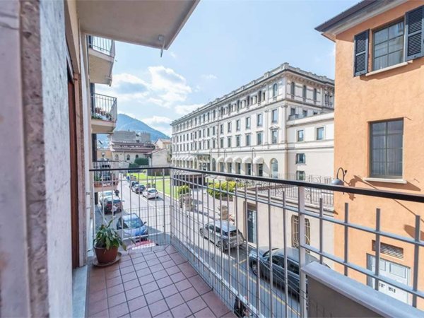 appartamento in vendita a Como in zona Como Centro