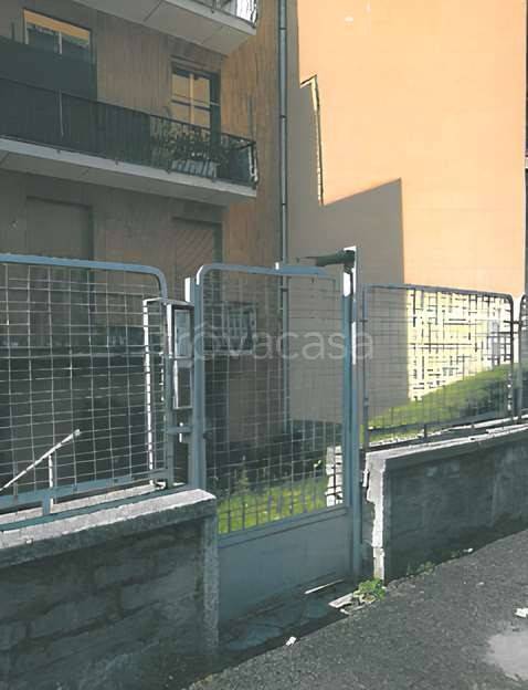 appartamento in vendita a Como in zona Caserme