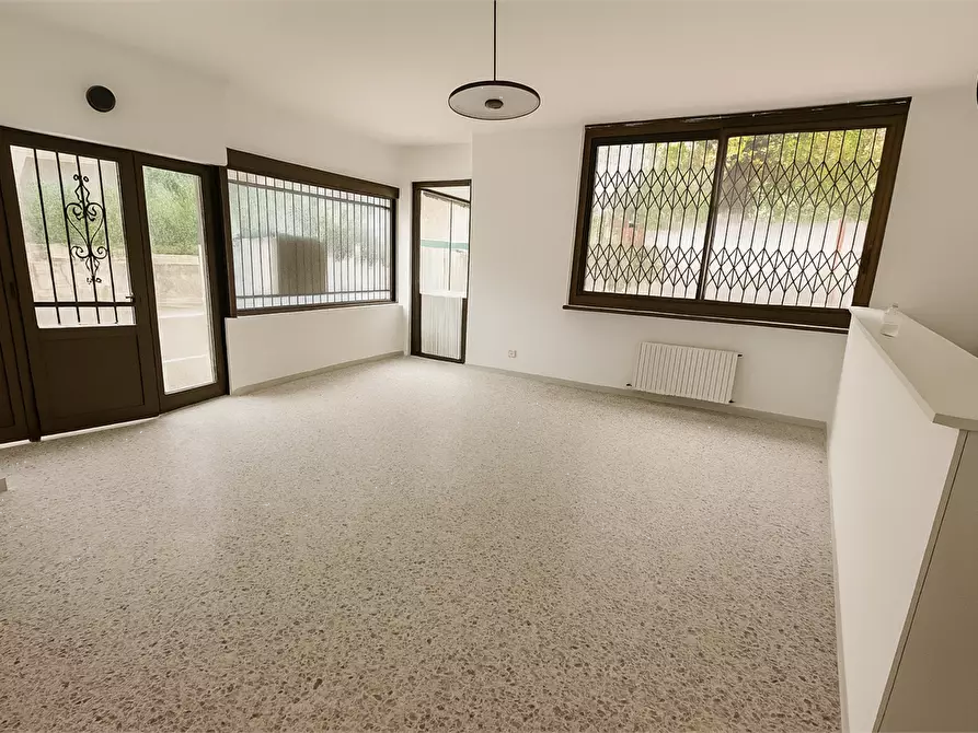 negozio in vendita a Como