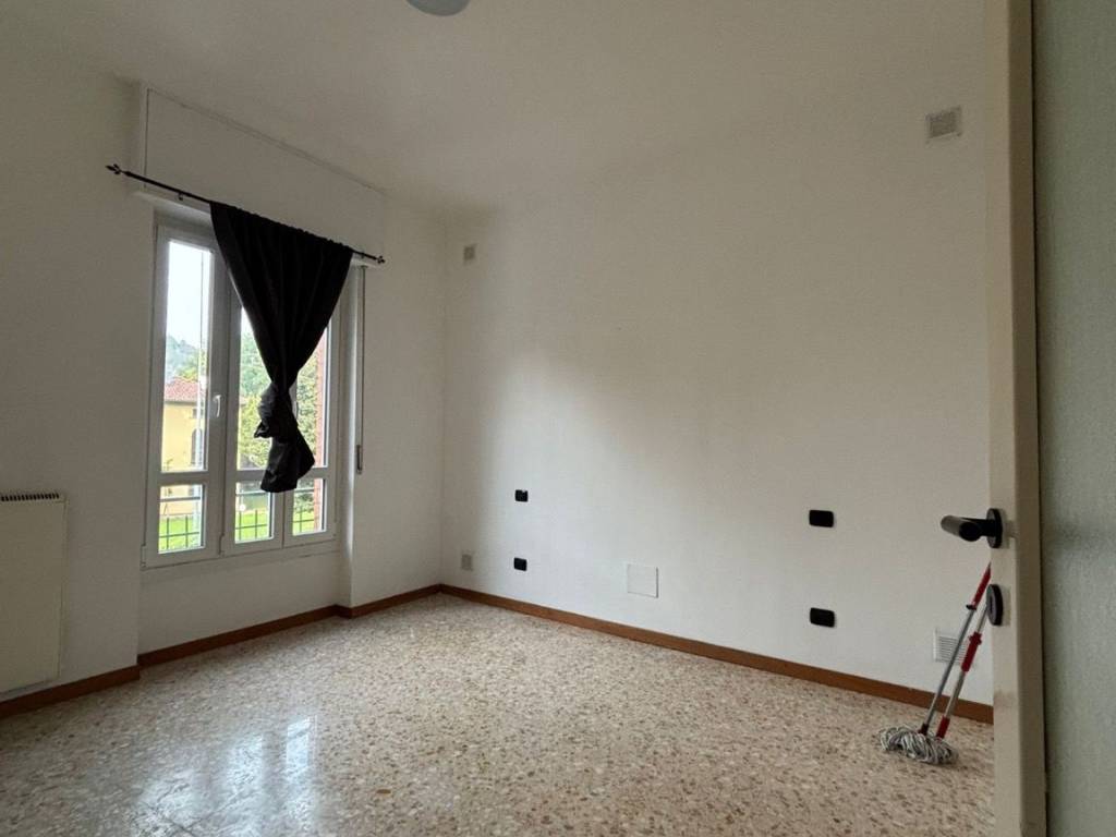 appartamento in vendita a Como in zona Albate