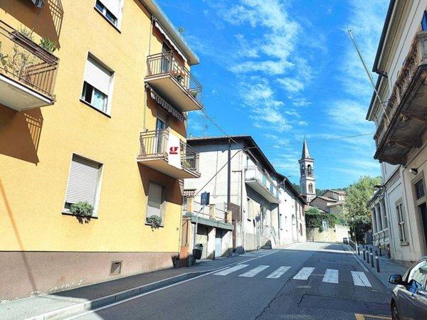 appartamento in vendita a Como in zona Rebbio