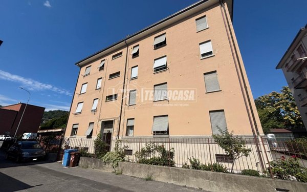 appartamento in vendita a Como in zona Camerlata