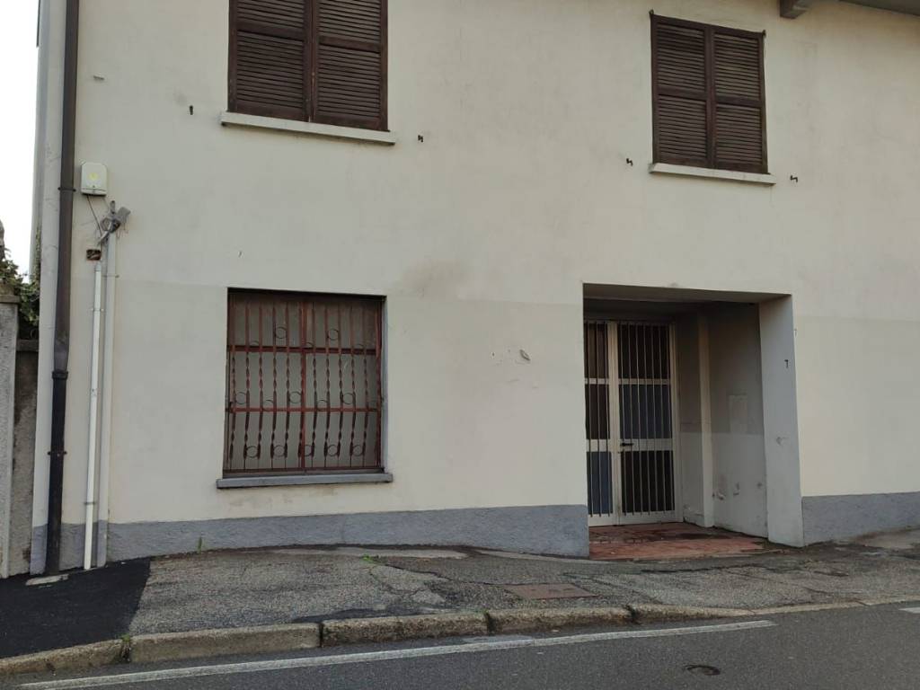 locale commerciale in vendita a Como in zona Rebbio