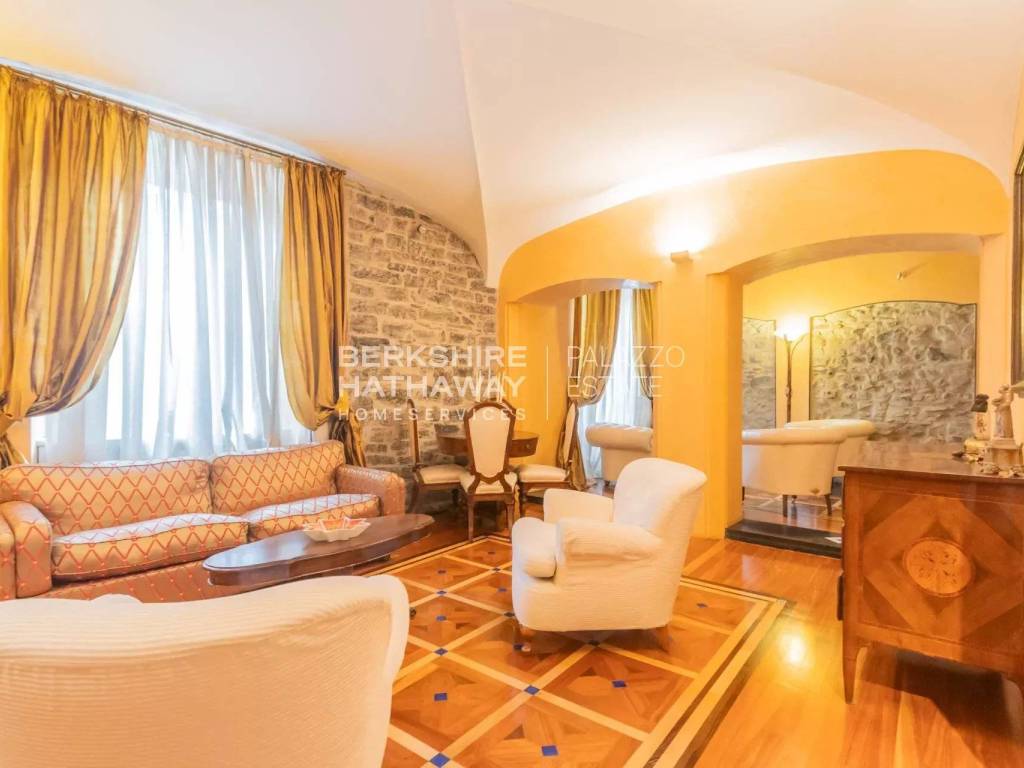 appartamento in vendita a Como in zona Como Centro