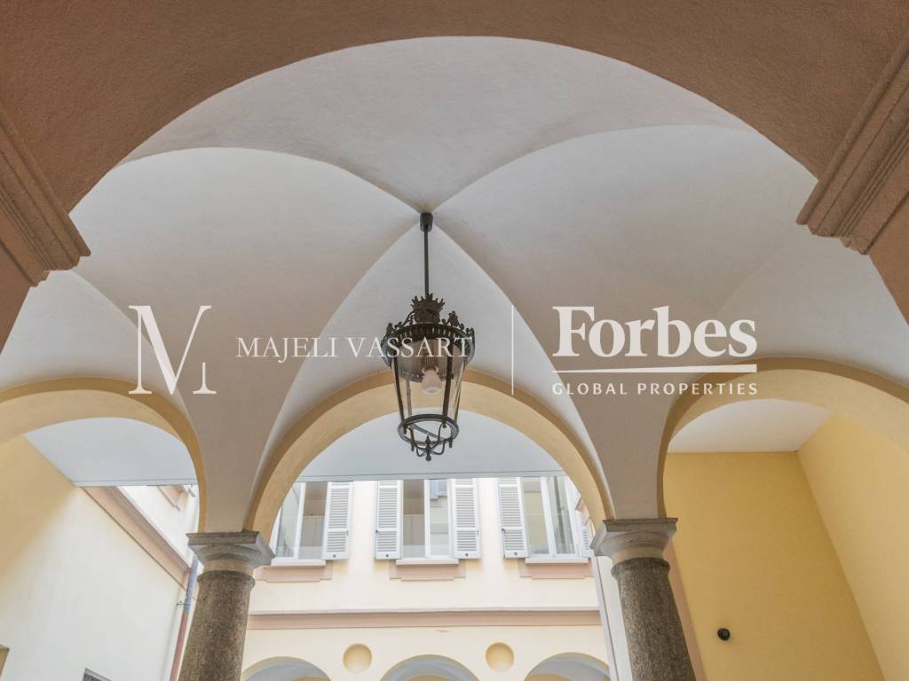 appartamento in vendita a Como in zona Como Centro