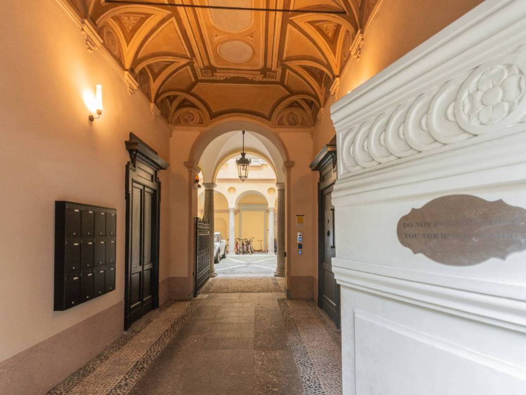 appartamento in vendita a Como in zona Como Centro