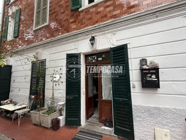 appartamento in vendita a Como in zona Via Innocenzo XI