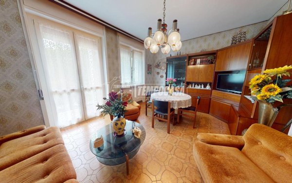 appartamento in vendita a Como in zona Prestino