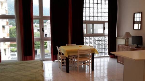 appartamento in vendita a Como in zona Borghi