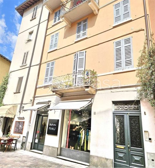 appartamento in vendita a Como in zona Piazza Volta