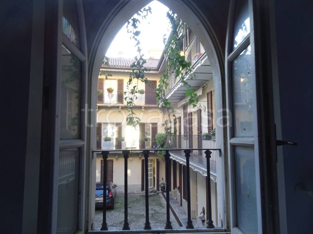 appartamento in vendita a Como in zona Como Centro
