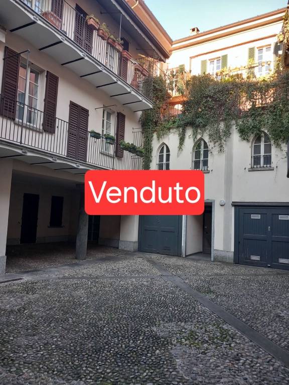 appartamento in vendita a Como in zona Como Centro