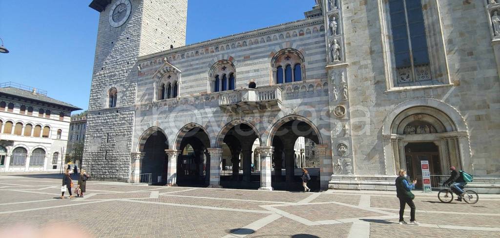 appartamento in vendita a Como in zona Como Centro