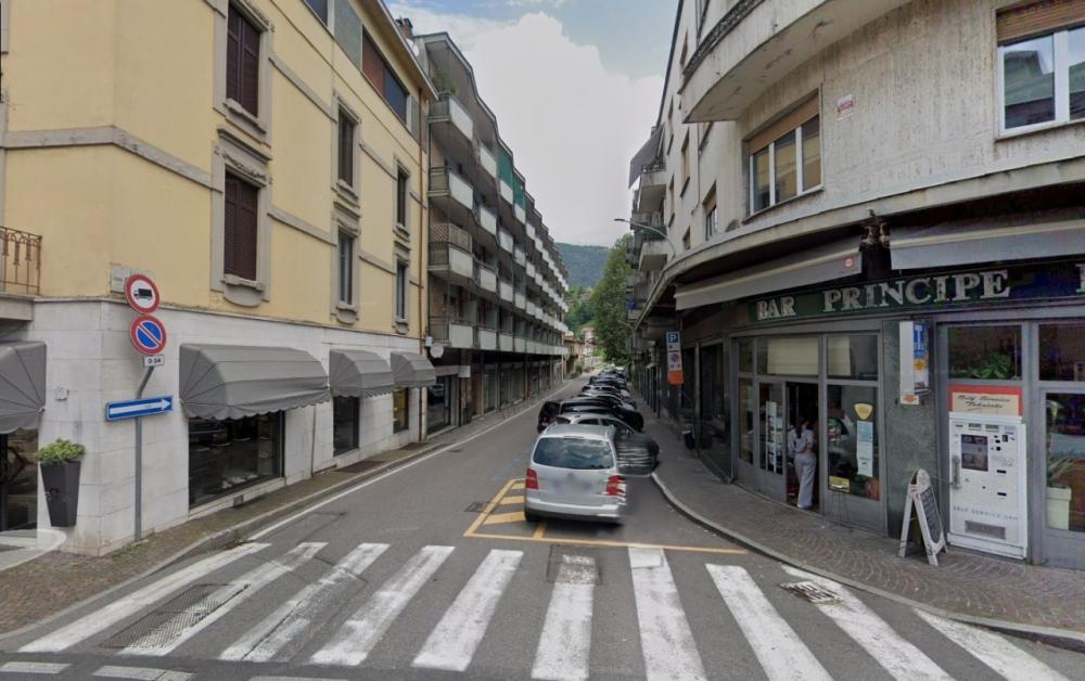 locale commerciale in vendita a Como in zona Ponte Chiasso
