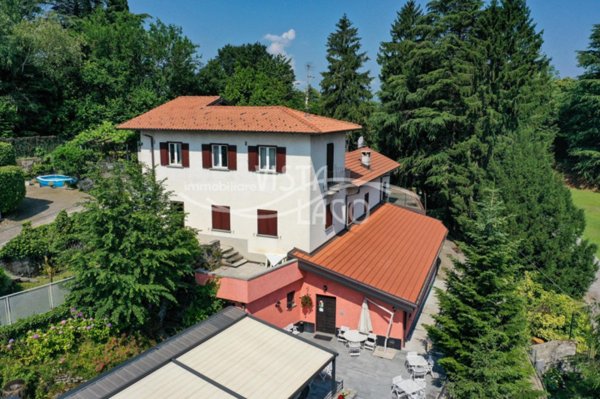 negozio in vendita a Como in zona Monte Olimpino